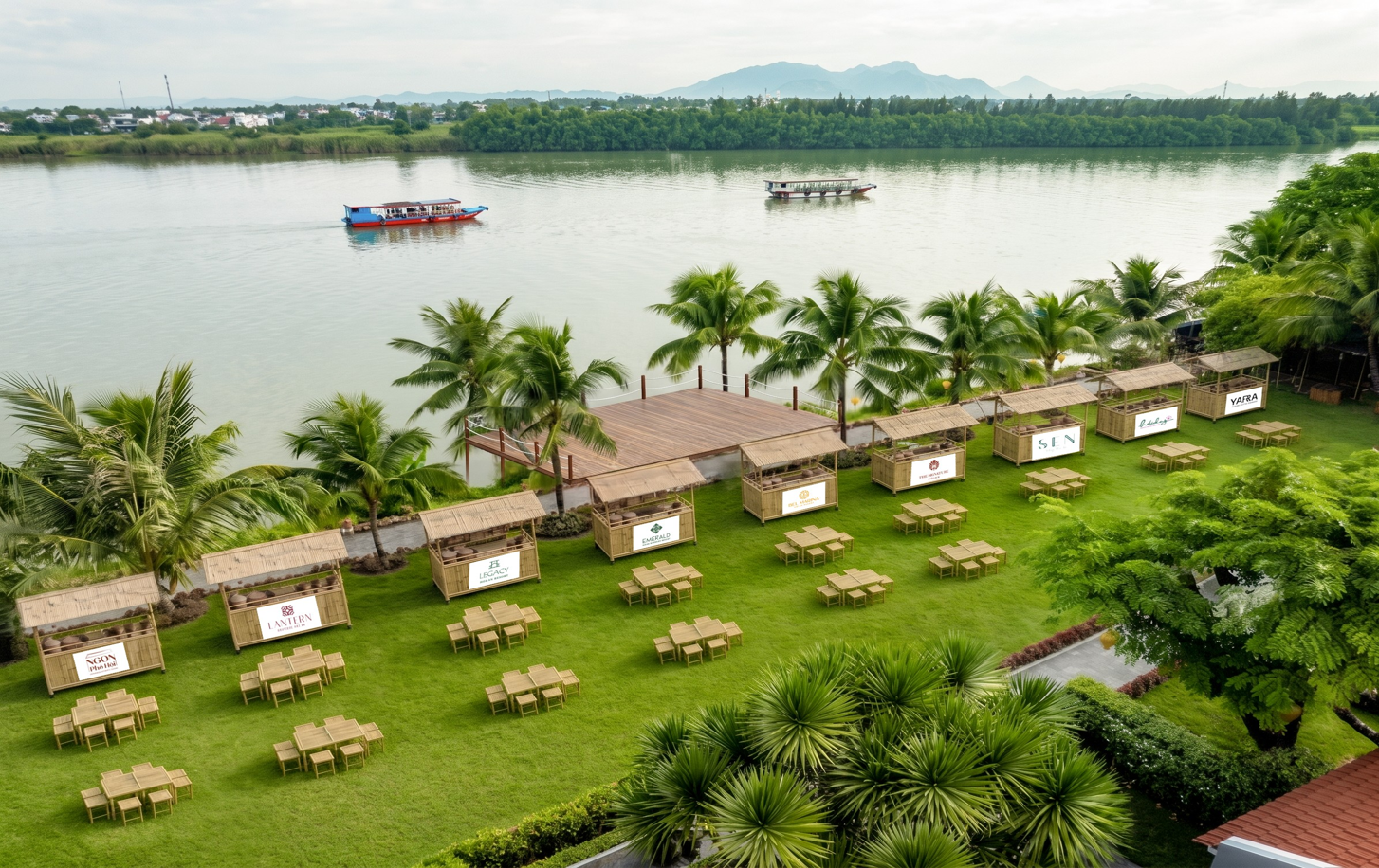 Không gian bãi cỏ Bel Marina Hội An